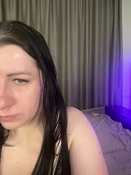 Evelinia online show from December 26, 1:32 pm