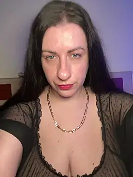 Snapshot of Evelinia chatting on May 14, 3:41 pm Evelinia online show from May 14, 3:41 pm