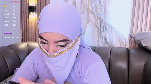 malak nanyy online show from February 22, 2:59 pm