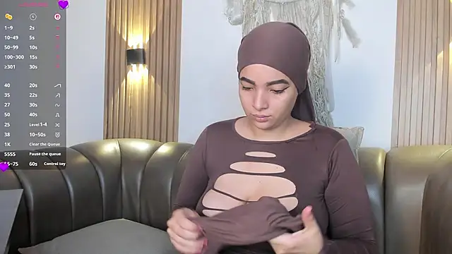 malak nanyy online show from March 5, 11:50 am