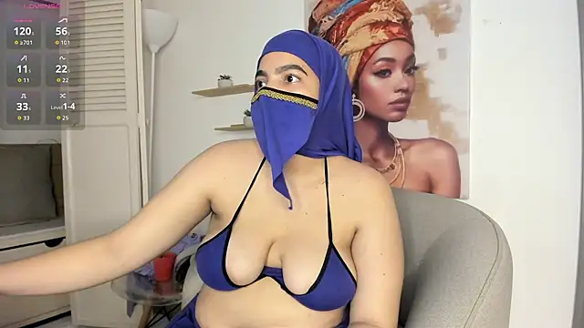 Snapshot of malak_nanyy chatting on April 9, 12:21 am malak nanyy online show from April 9, 12:21 am