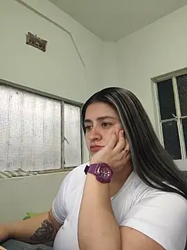 Melinda bob online show from April 4, 10:40 pm