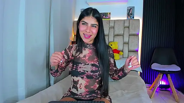 little sophie18 online show from October 5, 8:51 pm