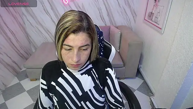 Valerie b online show from January 11, 3:02 am