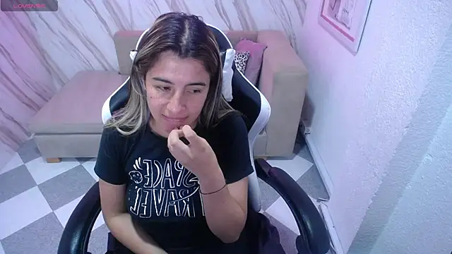 Valerie b online show from February 12, 6:08 am