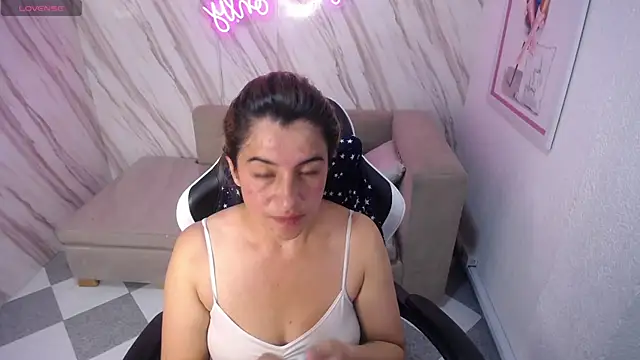 Valerie b online show from February 19, 7:38 pm
