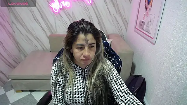 Valerie b online show from March 6, 4:08 am