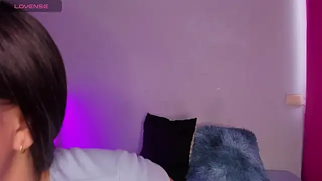 Bella Manson  online show from March 22, 7:31 pm