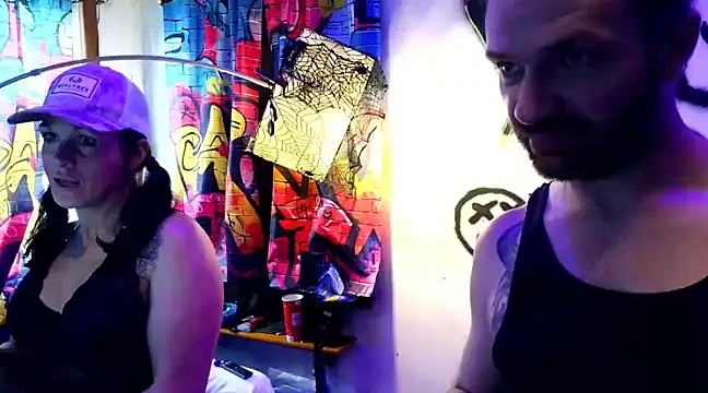 KRYZTALYNXXX online show from December 8, 1:47 pm