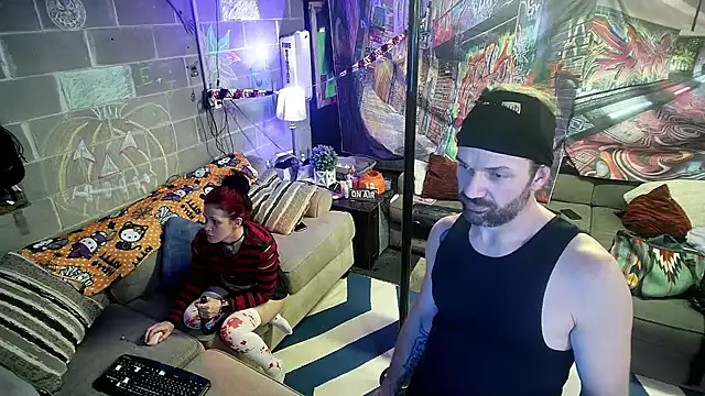 Snapshot of KRYZTALYNXXX chatting on October 23, 5:01 pm KRYZTALYNXXX online show from October 23, 5:01 pm