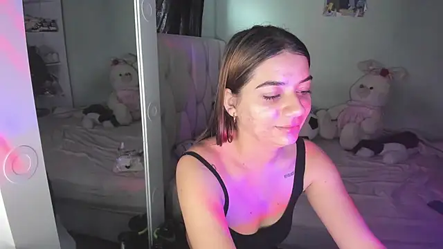 Snapshot of KittyKlum chatting on March 27, 4:18 pm KittyKlum online show from March 27, 4:18 pm