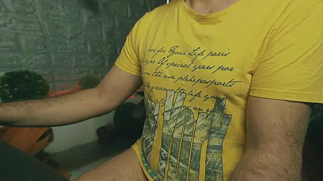 Snapshot of alex-volo chatting on June 23, 8:29 pm alex-volo online show from June 23, 8:29 pm