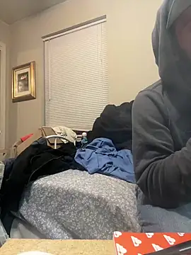 Snapshot of SmokingSloth chatting on February 24, 1:46 am SmokingSloth online show from February 24, 1:46 am