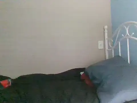 Snapshot of SmokingSloth chatting on March 16, 2:10 am SmokingSloth online show from March 16, 2:10 am