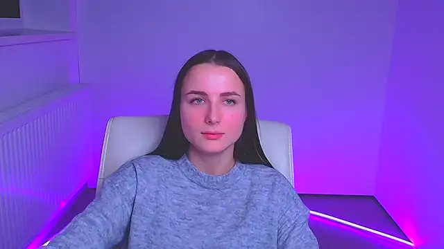 Snapshot of Eva_Janee chatting on December 18, 7:15 am Eva Janee online show from December 18, 7:15 am
