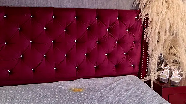 SeleneeEvanss online show from November 8, 5:01 pm