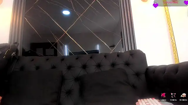 EvaaLovia1 online show from September 23, 1:47 pm