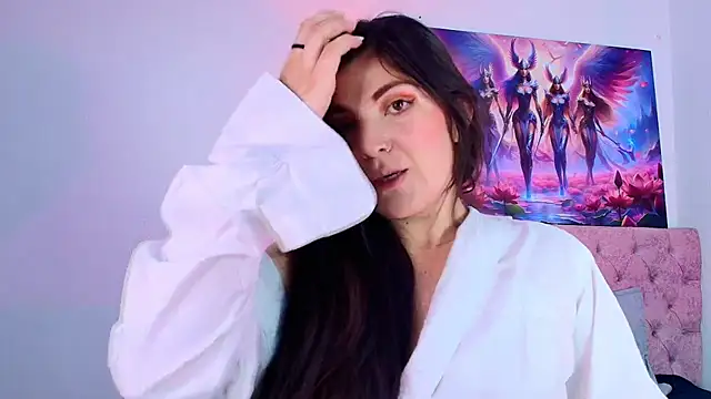 Snapshot of Amara_vega chatting on February 18, 11:33 am Amara vega online show from February 18, 11:33 am