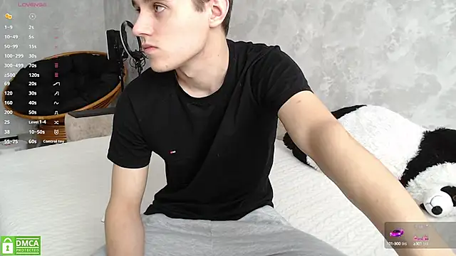 Snapshot of Fire_Ice77 chatting on January 11, 4:59 am Fire Ice77 online show from January 11, 4:59 am