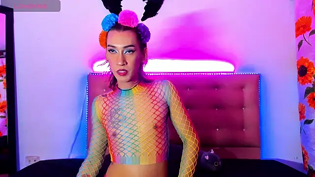 Snapshot of khandyzBlum chatting on January 2, 9:39 pm khandyzBlum online show from January 2, 9:39 pm