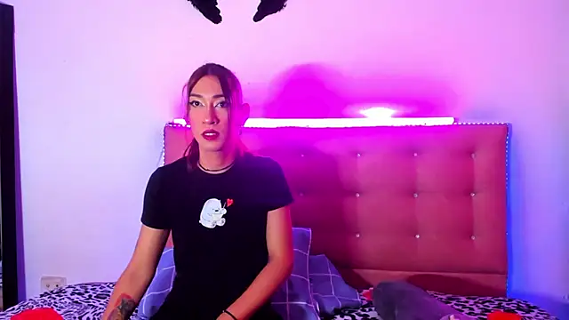 Snapshot of khandyzBlum chatting on January 20, 2:57 pm khandyzBlum online show from January 20, 2:57 pm