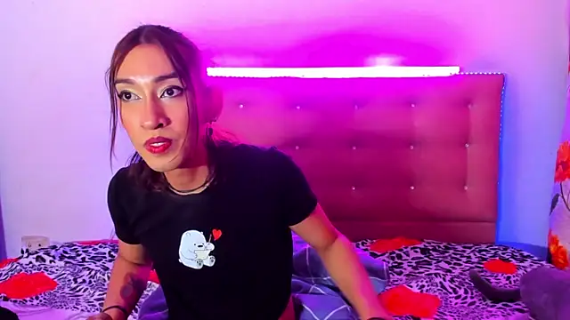 Snapshot of khandyzBlum chatting on January 20, 6:43 pm khandyzBlum online show from January 20, 6:43 pm