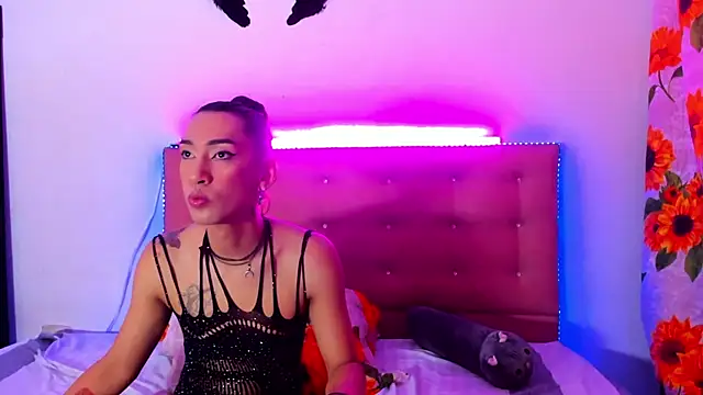 Snapshot of khandyzBlum chatting on February 10, 4:47 pm khandyzBlum online show from February 10, 4:47 pm