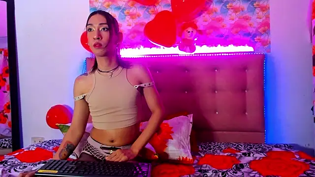 Snapshot of khandyzBlum chatting on February 16, 4:53 am khandyzBlum online show from February 16, 4:53 am