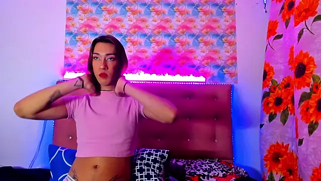 Snapshot of khandyzBlum chatting on March 16, 1:49 am khandyzBlum online show from March 16, 1:49 am