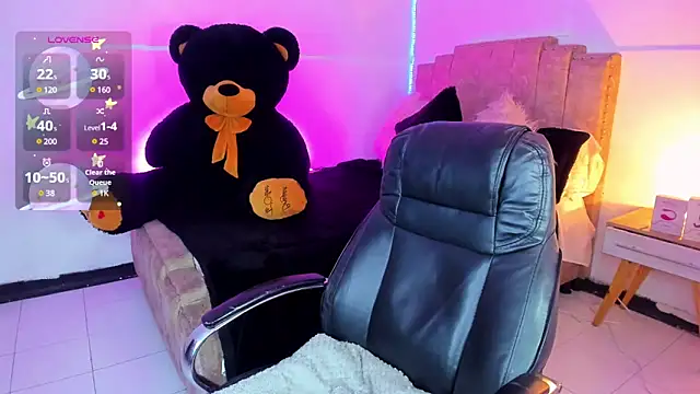 alexia mattel online show from December 1, 9:59 pm