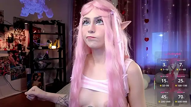 Carolina Leep online show from March 27, 3:12 pm