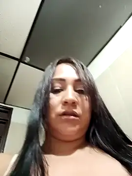 skarleth001 online show from September 20, 5:08 am