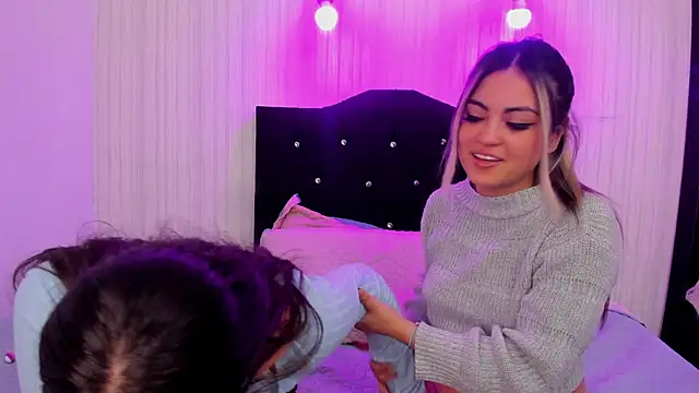 Snapshot of alice_dakota chatting on December 29, 5:42 am alice dakota online show from December 29, 5:42 am