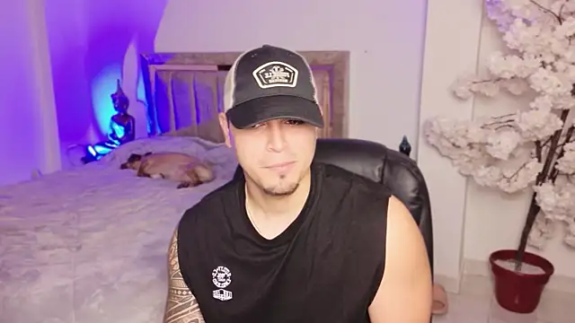 Axel Big cock online show from June 27, 2:38 am