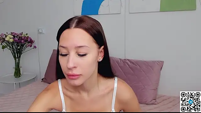 SelenaRousey online show from March 4, 9:37 am