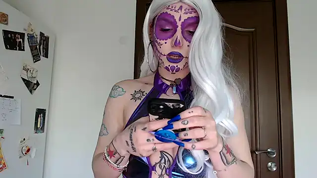 MoonAgnes online show from May 26, 10:44 am
