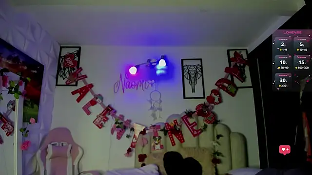 NaomiAsha online show from February 26, 11:15 pm