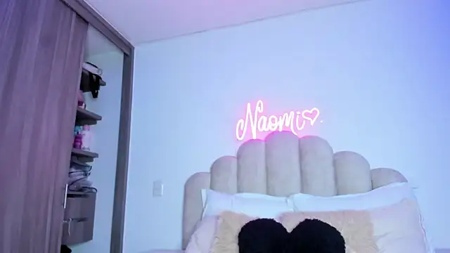 NaomiAsha online show from February 27, 8:20 pm