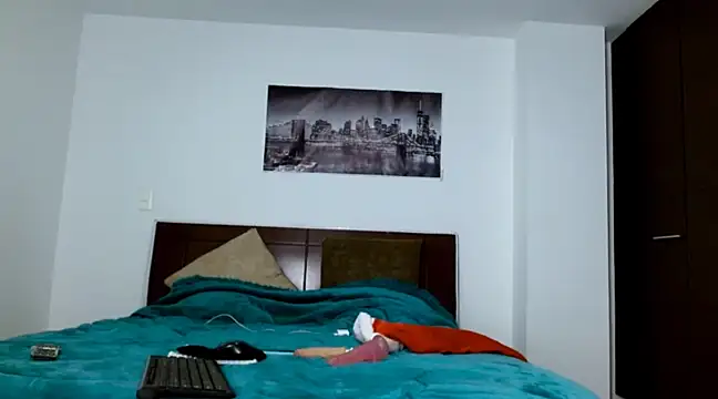 chicafitcaliente online show from December 21, 3:03 am