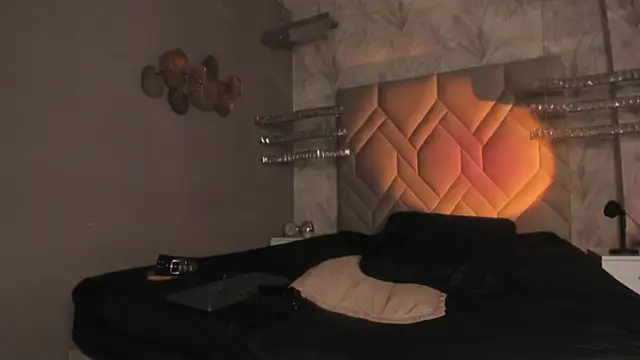 AndyPalmer  online show from December 18, 2:38 pm