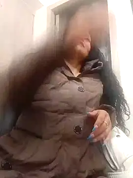 AlexandraJones  online show from March 9, 9:24 am