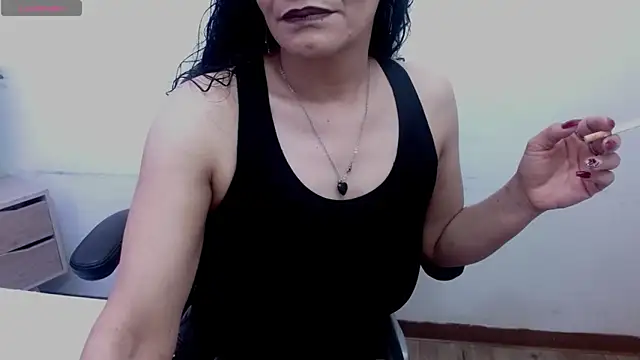 AlexandraJones  online show from November 3, 12:24 am