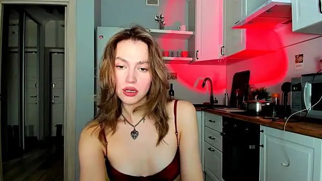 Snapshot of Niky__Jess chatting on February 14, 9:45 am Niky Jess online show from February 14, 9:45 am