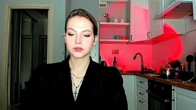 Snapshot of Niky__Jess chatting on February 24, 11:43 am Niky Jess online show from February 24, 11:43 am