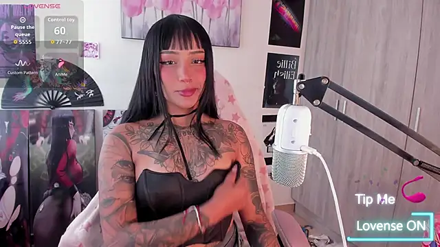 Sweet-bunny1 online show from June 19, 5:06 pm