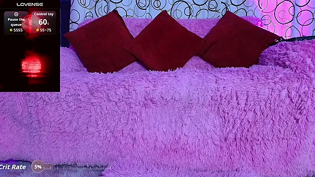 Snapshot of SukiFuyu_ chatting on September 25, 2:37 am SukiFuyu online show from September 25, 2:37 am