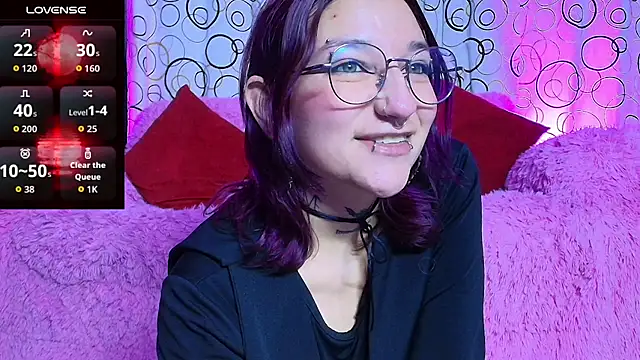 Snapshot of SukiFuyu_ chatting on November 25, 12:21 am SukiFuyu online show from November 25, 12:21 am