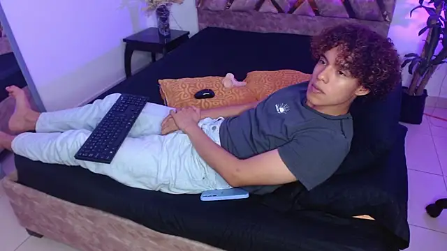 nickolas moon online show from February 1, 5:37 pm