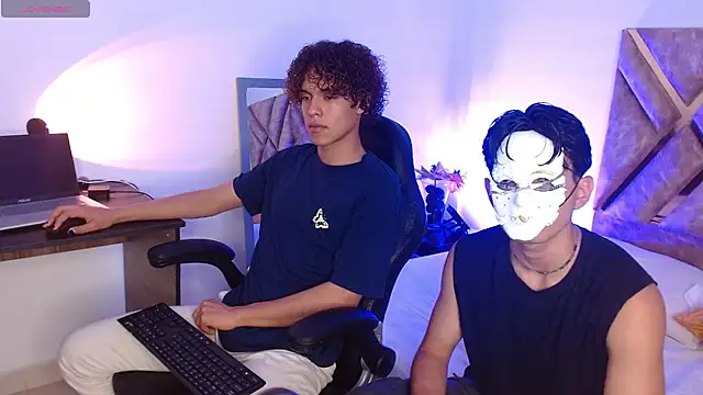 nickolas moon online show from March 8, 6:05 pm