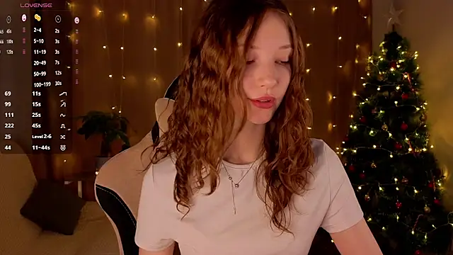 AliseVine online show from December 21, 3:09 pm